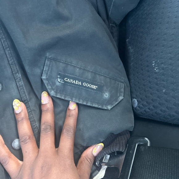 AuthenticToddler Size 6Canada Goose Snowy Owl Jacket. - Picture 2 of 9